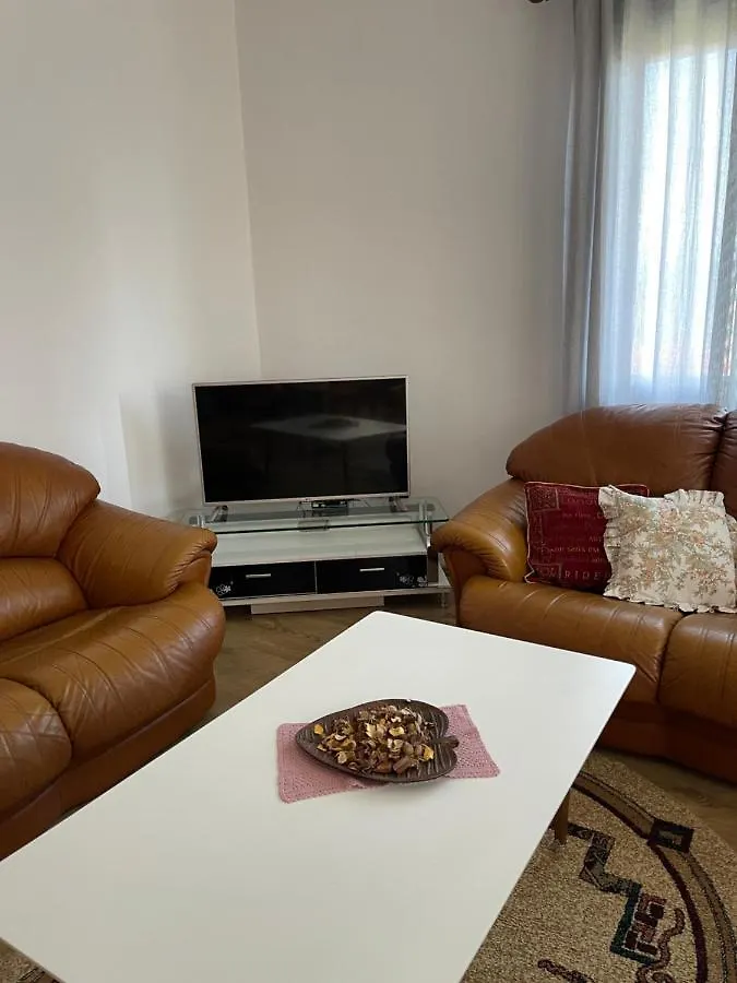 Ajla'S Home Vorë Albanien